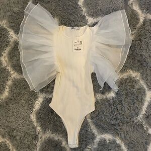 NWT Zara Ruffle Sleeve Bodysuit